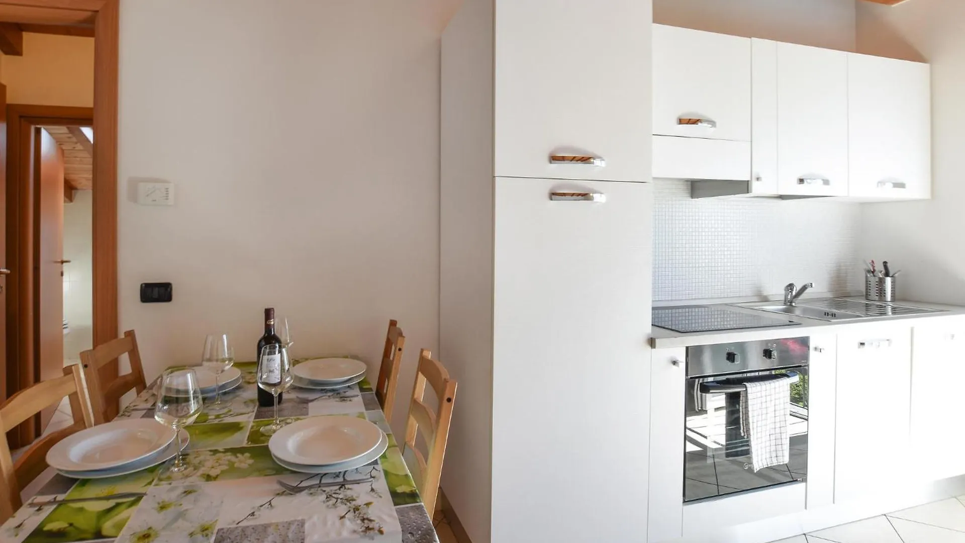 1 Bedroom Amazing Apartment In Domaso