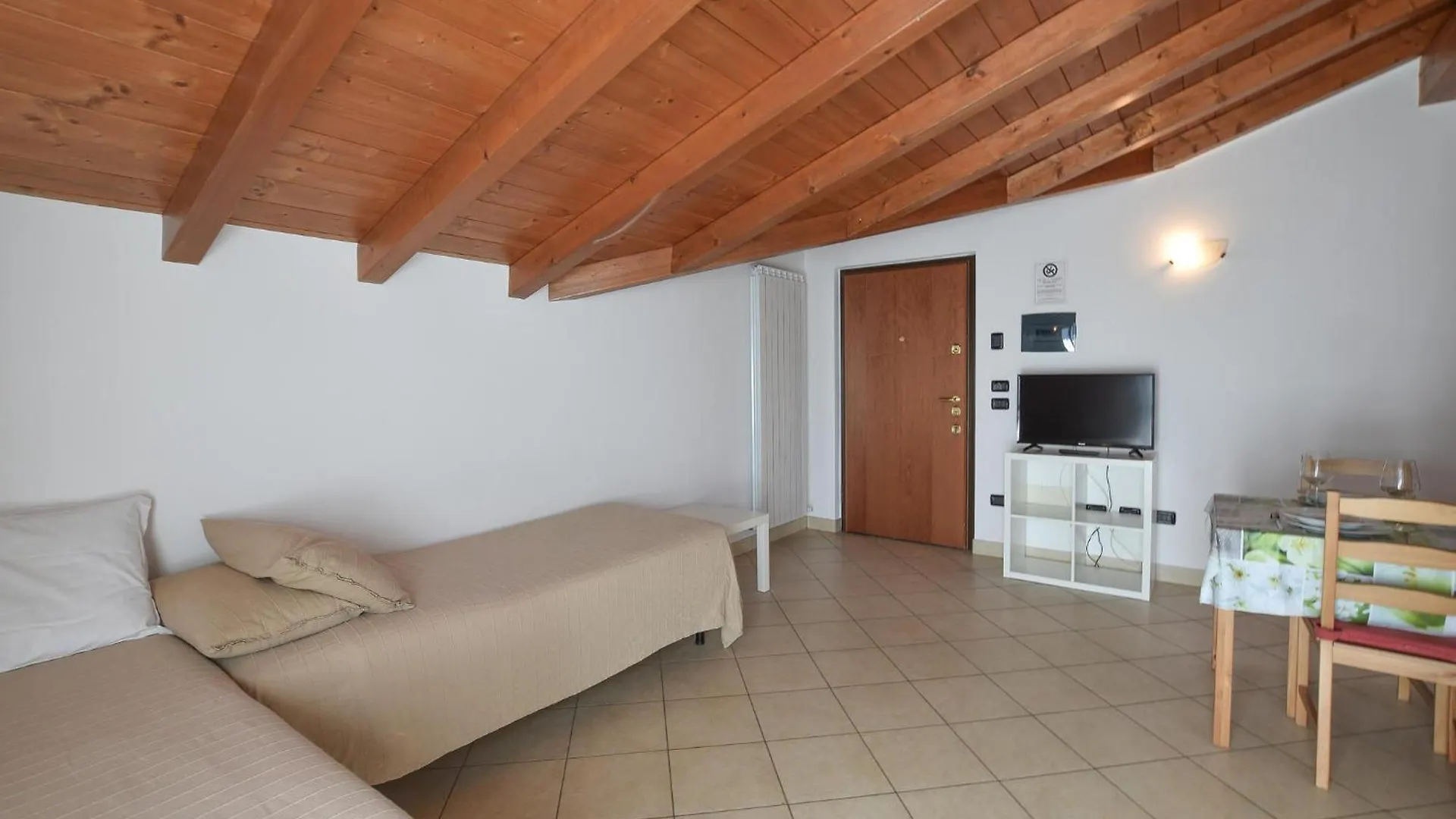 1 Bedroom Amazing Apartment In Domaso 0*,  Ιταλία